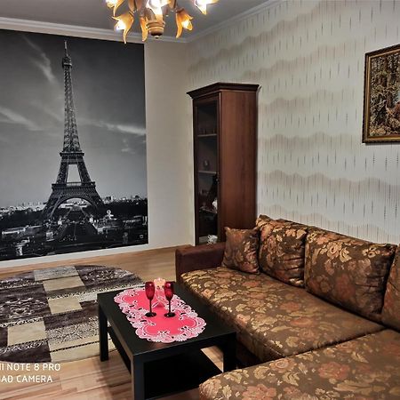 Apartment On Krainego Str 27 Slonim Bagian luar foto