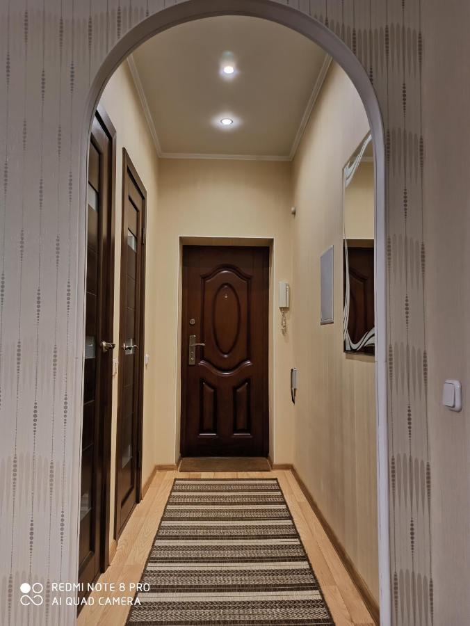 Apartment On Krainego Str 27 Slonim Bagian luar foto